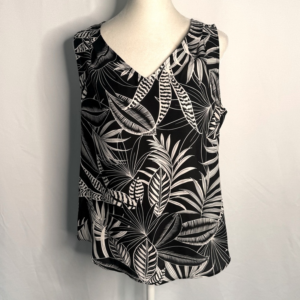 🔴4/$16: Banana Republic Blouse